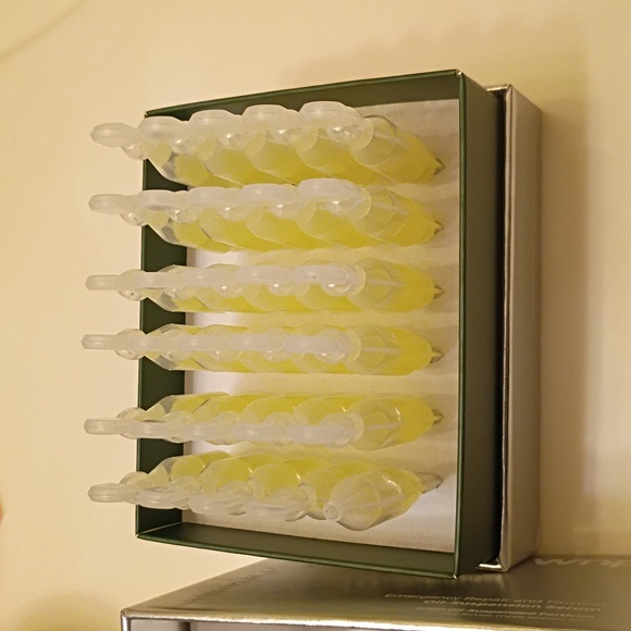 Hyaluronic Acid Serum - Cream - Picture 1 of 7